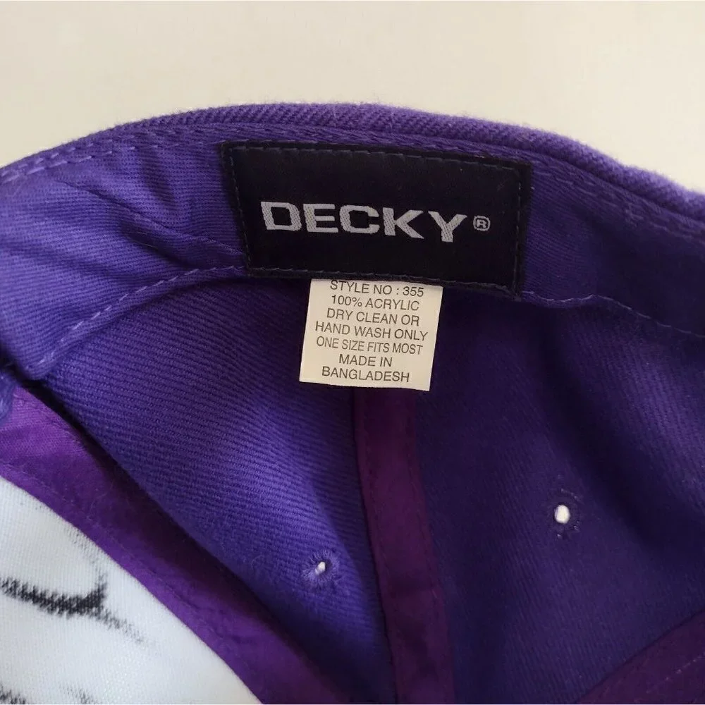 Vintage 90s Decky Snapback Hat Airbrushed Tiger Street Art Signed
